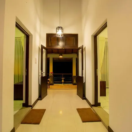 Huluganga Ridge, Kandy Karalliyadda Exterior photo