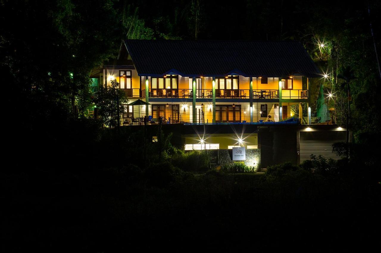 Huluganga Ridge, Kandy Pensión
